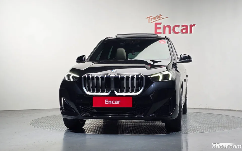 BMW X1 xDrive 20i M 2024 — миниатюра 3