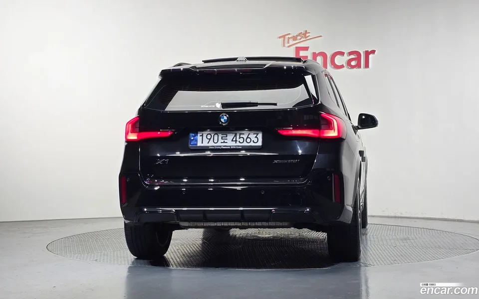 BMW X1 xDrive 20i M 2024 — миниатюра 4