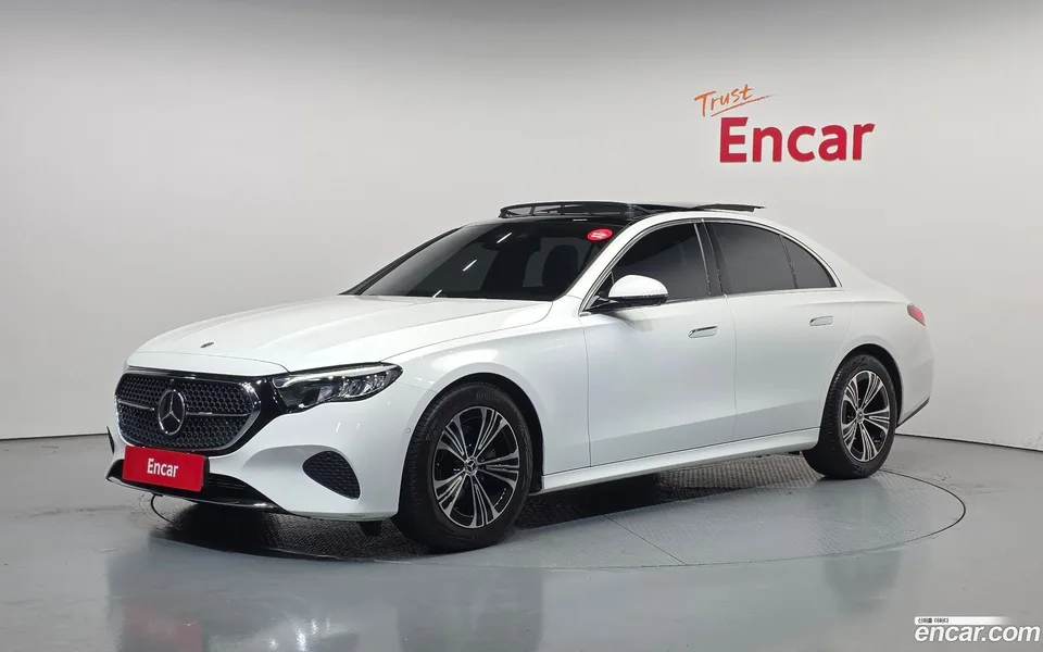 Mercedes-Benz E-Class 2024