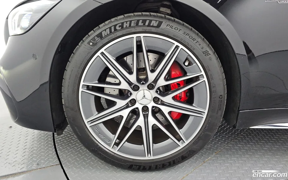 Mercedes-Benz AMG GT 4 43 4MATIC+ 2024 — миниатюра 5