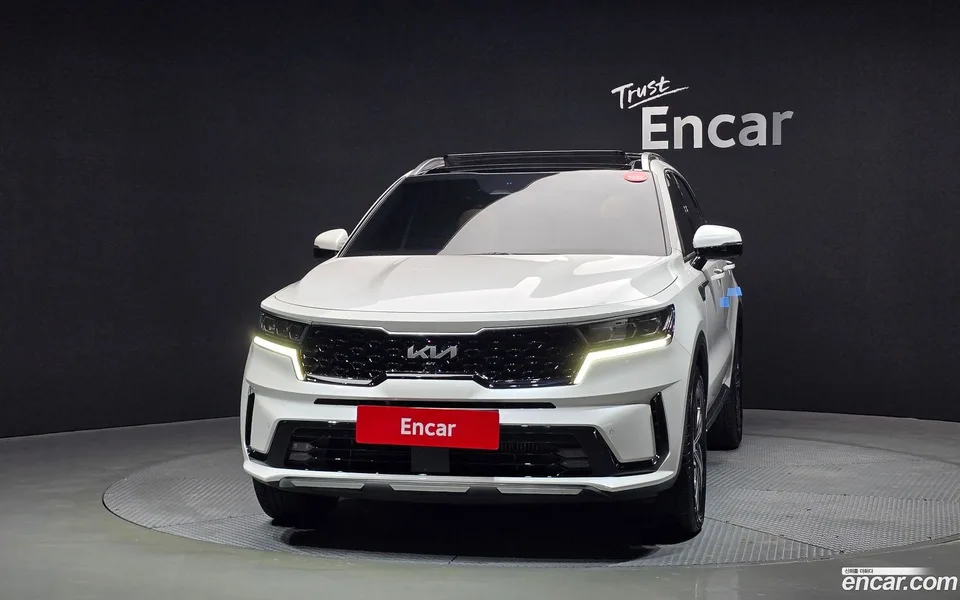 Kia Sorento HEV 1.6 2WD 2023 — миниатюра 3