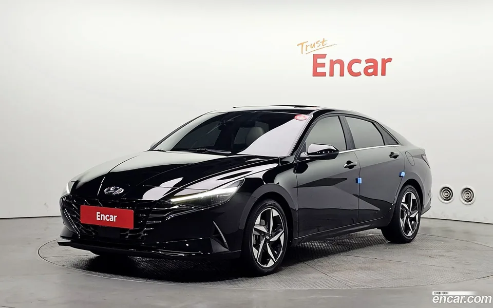 Hyundai Avante Hybrid 2022
