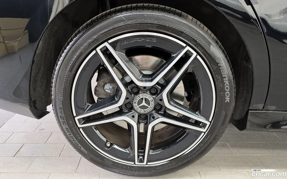 Mercedes-Benz CLA-Class CLA250 4MATIC 2023 — миниатюра 5