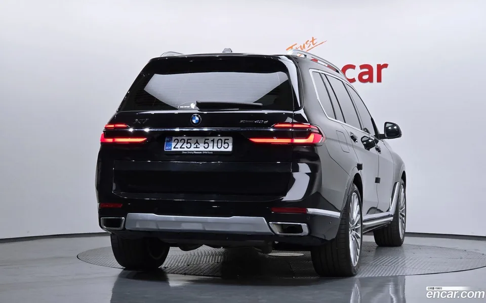 BMW X7 xDrive 40d 7 2025 — миниатюра 4