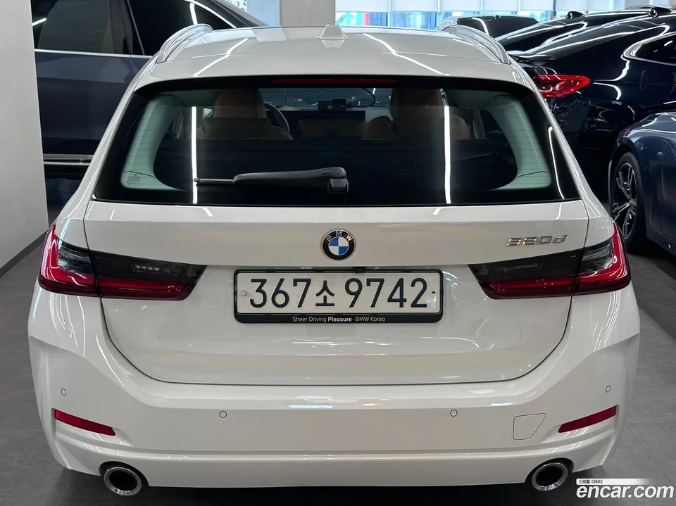 BMW 3 Series 320d 2025 — thumbnail 4