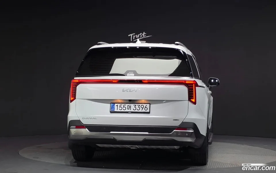 Kia Carnival HEV 7 2025 — миниатюра 4