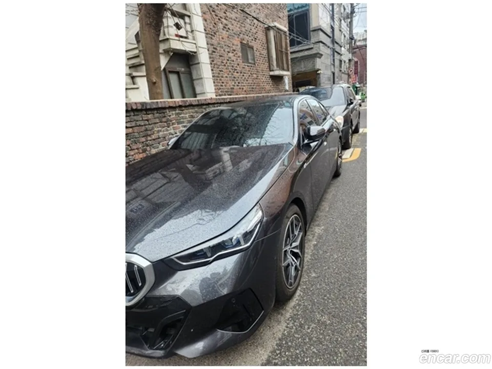BMW 5 Series 520i M 2024 — миниатюра 3