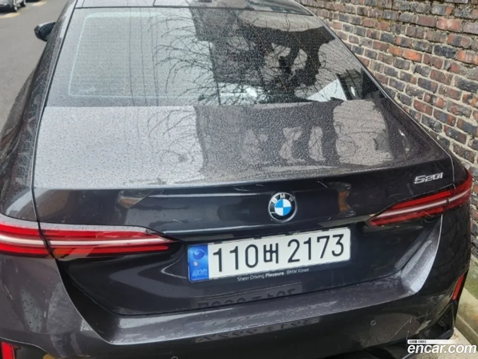 BMW 5 Series 520i M 2024 — миниатюра 4