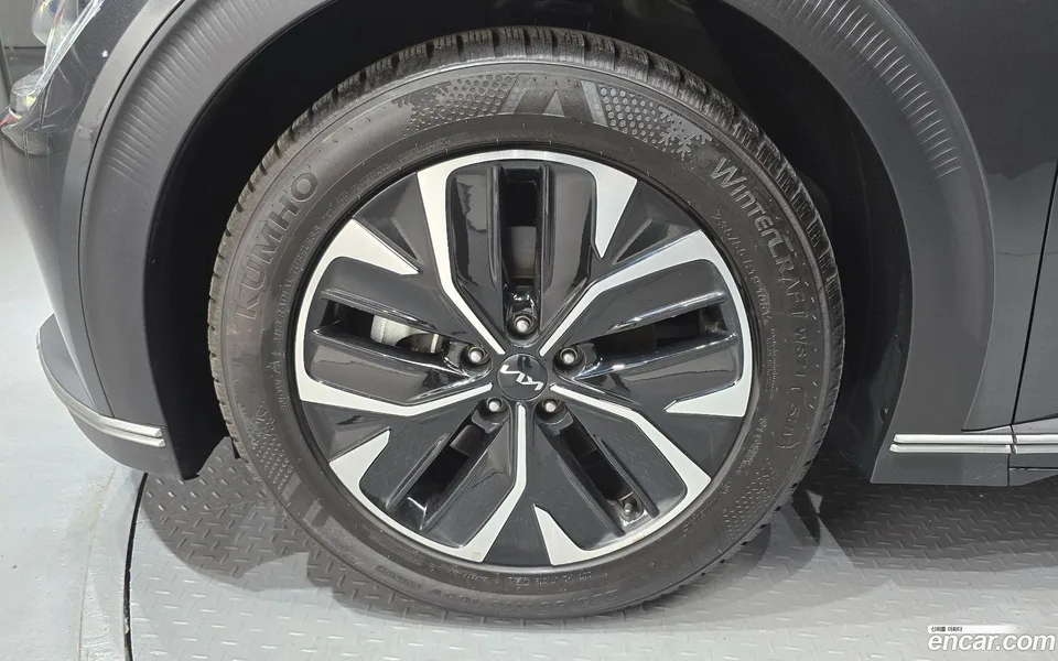 Kia EV6 4WD 2022 — миниатюра 5