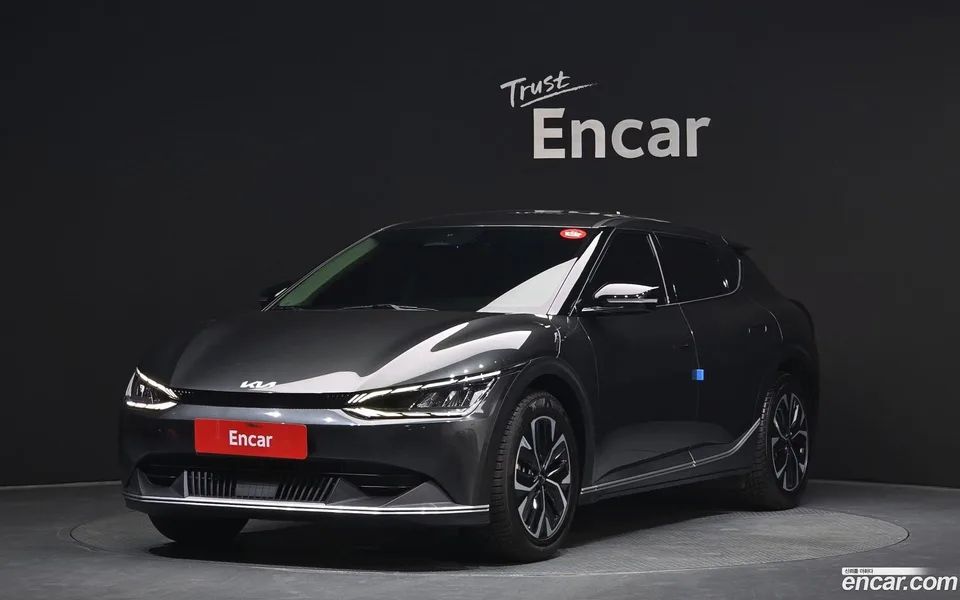 Kia EV6 4WD 2022 — фото 1, купить с доставкой в Москву