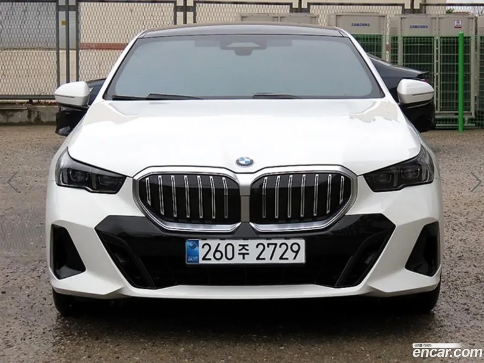 BMW 5 Series 2024