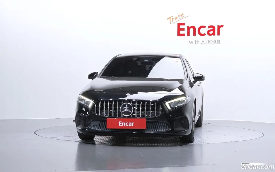 Mercedes-Benz A-Class A220 2023 — миниатюра 3