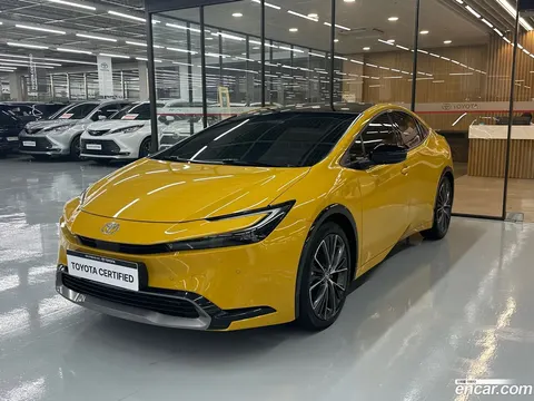Toyota Prius 2025 купить в Москве