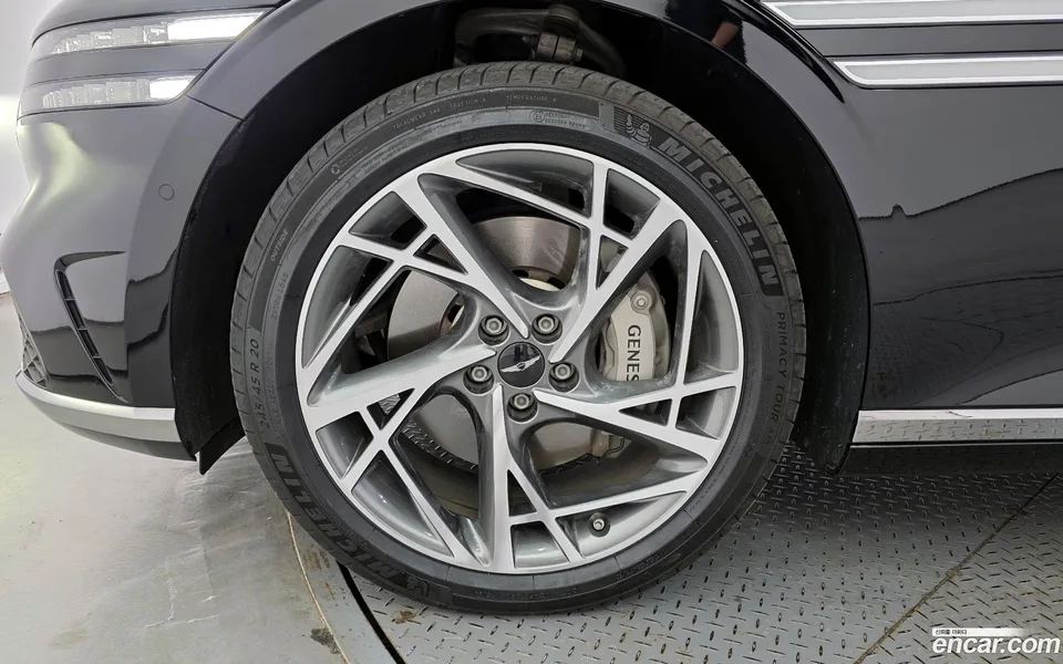 Genesis G90 3.5 AWD 2023 — thumbnail 2