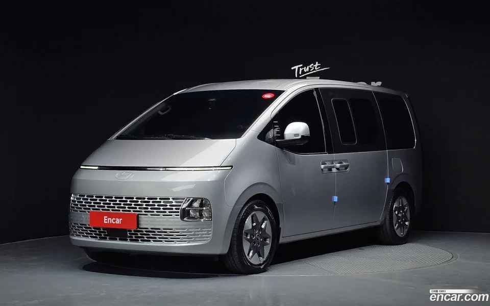 Hyundai Staria 2024