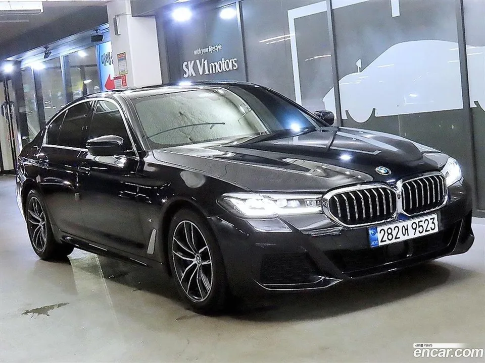 BMW 5 Series 523d M 2023 — photo 1, buy with delivery to Moscow