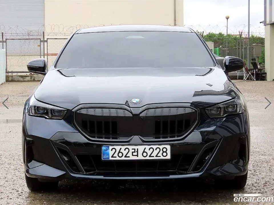 BMW 5 Series 2025