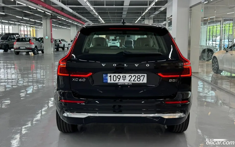 Volvo XC60 B5 2026 — миниатюра 4