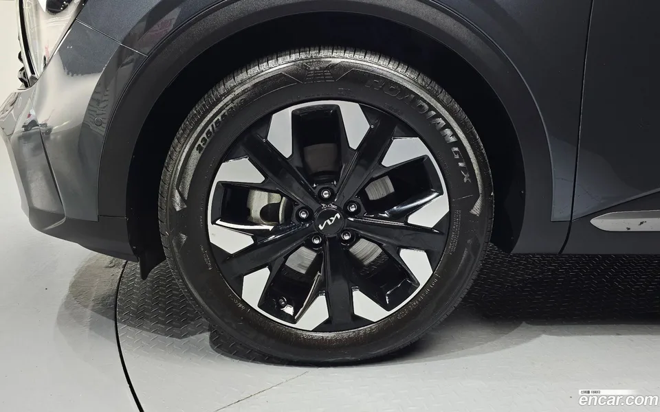 Kia Sportage 2.0 2WD 2023 — thumbnail 2