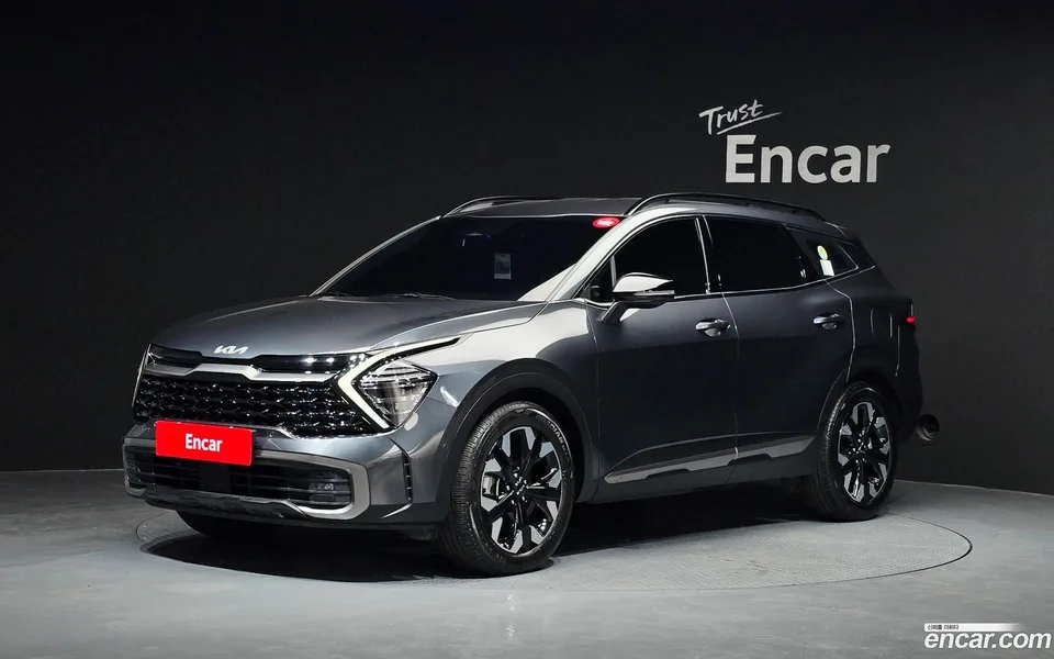 Kia Sportage 2.0 2WD 2023 — photo 1, buy with delivery to Moscow