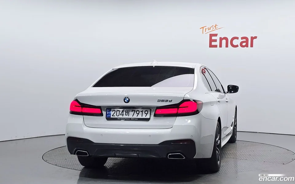 BMW 5 Series 523d M 2023 — миниатюра 4