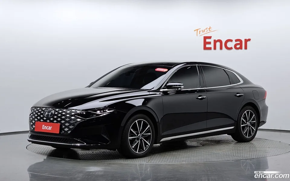 Hyundai Grandeur IG 2.5 2022 — photo 1, buy with delivery to Moscow