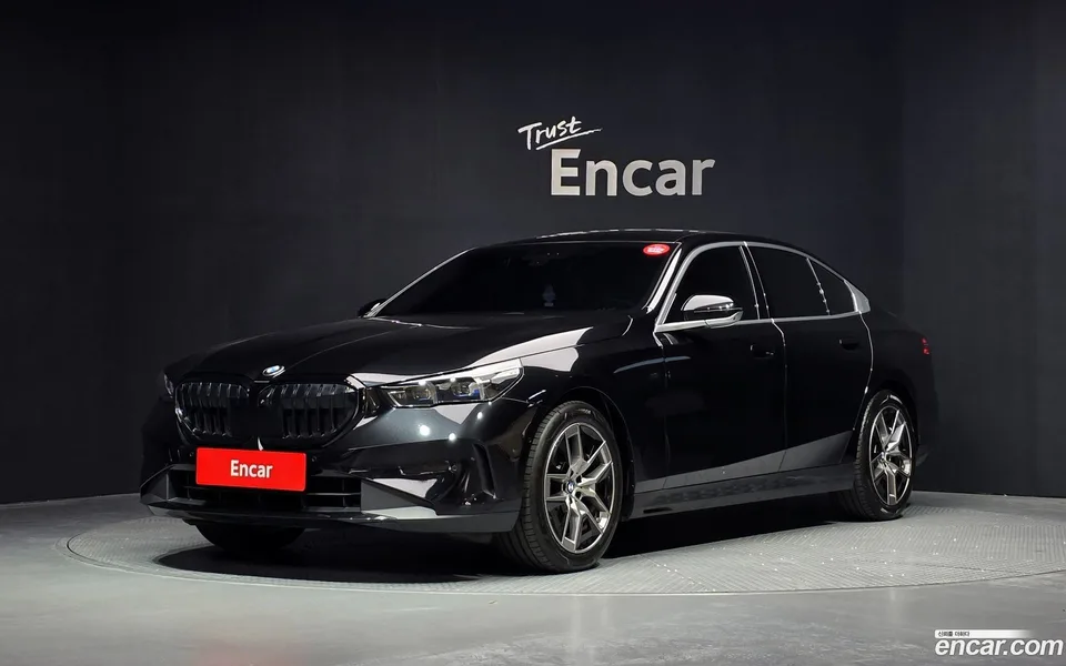 BMW 5 Series 2025
