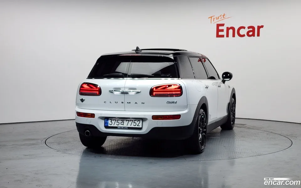 MINI Cooper Clubman 2024 — миниатюра 4