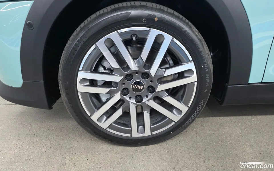 MINI Cooper C 5 2026 — миниатюра 2