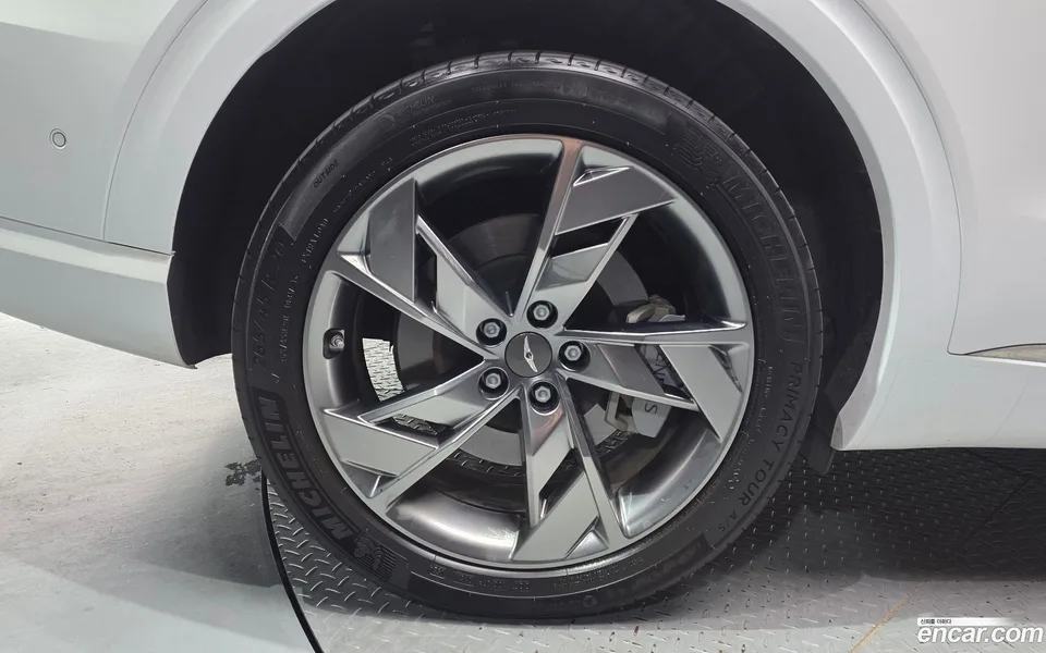 Genesis Electrified GV70 e-AWD 2022 — миниатюра 2
