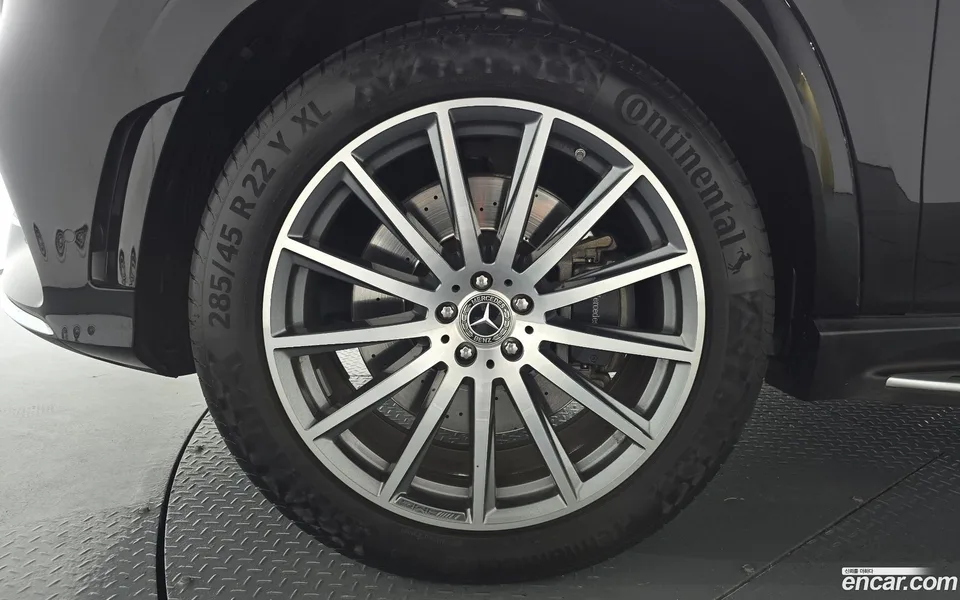 Mercedes-Benz GLS-Class GLS400d 4MATIC 2023 — миниатюра 2