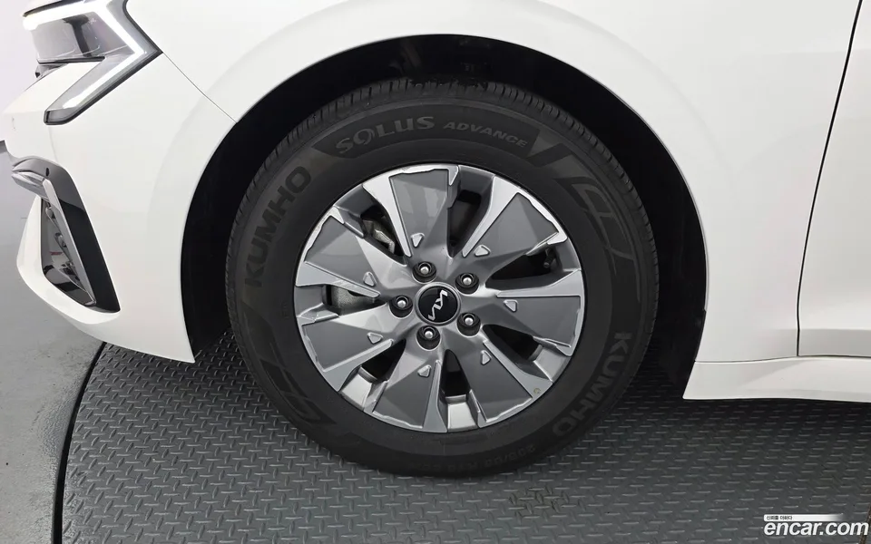 Kia K5 Hybrid 2024 — миниатюра 5