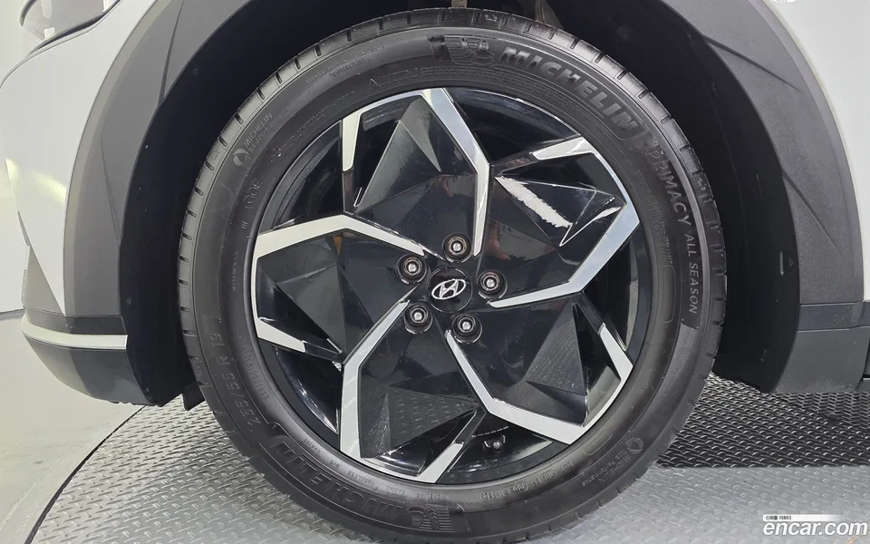 Hyundai Ioniq 5 2024 — миниатюра 5
