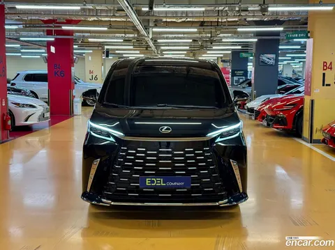 Lexus LM 2024 buy in Moscow