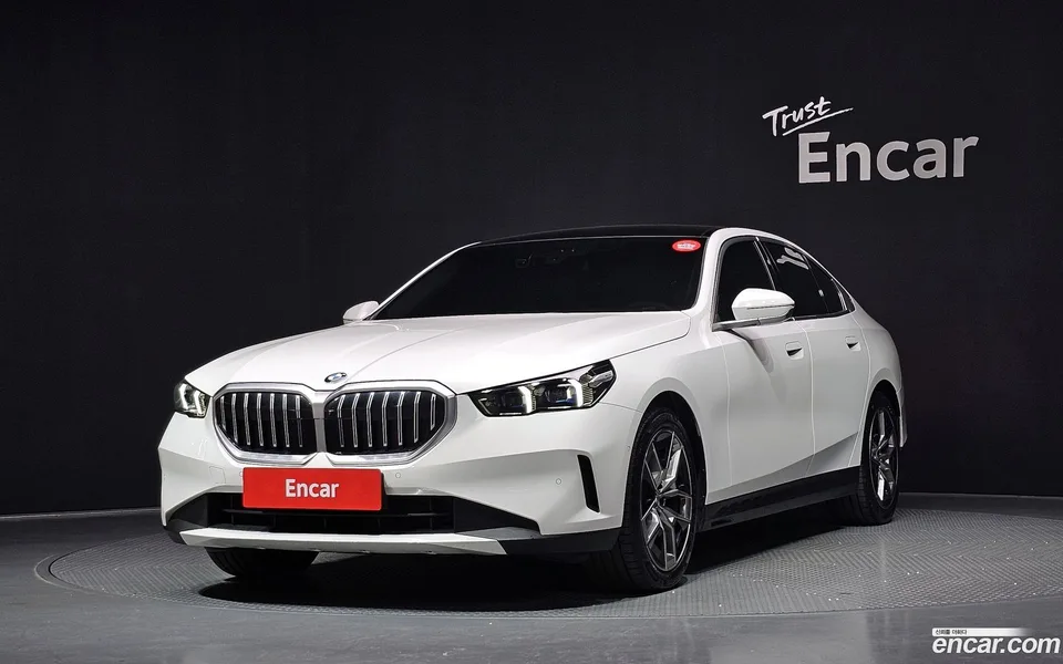BMW 5 Series 2024