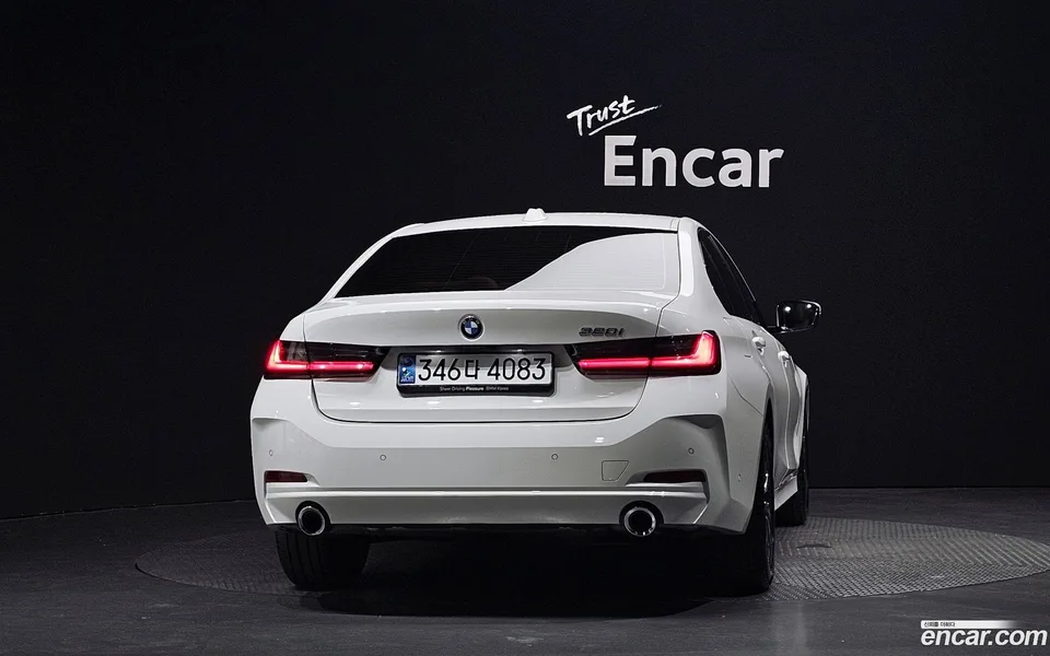 BMW 3 Series 320i 2024 — миниатюра 4