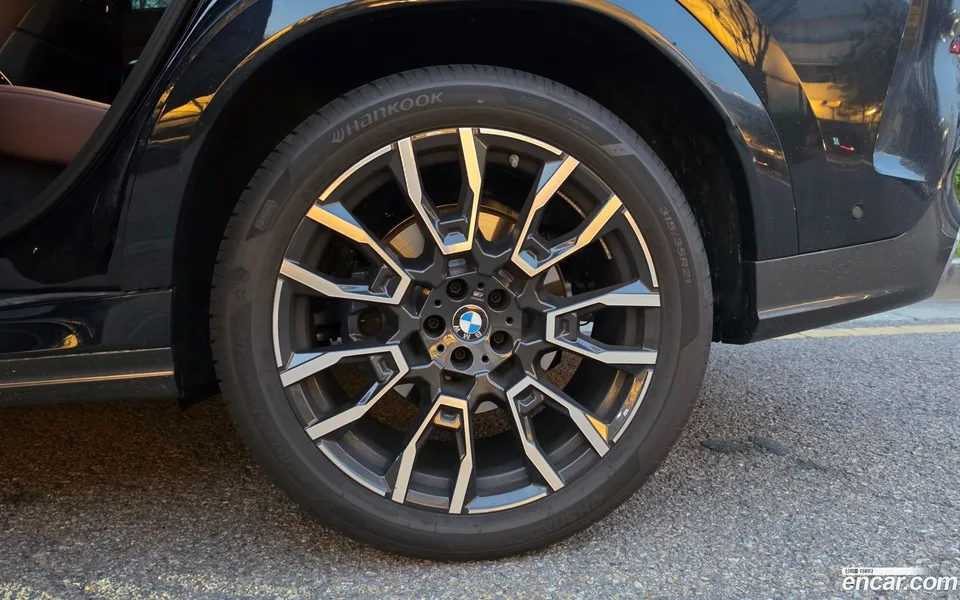BMW X6 xDrive30d M 2025 — миниатюра 5