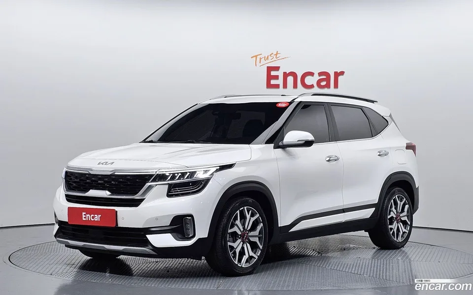 Kia Seltos 1.6 4WD 2022 — фото 1, купить с доставкой в Москву