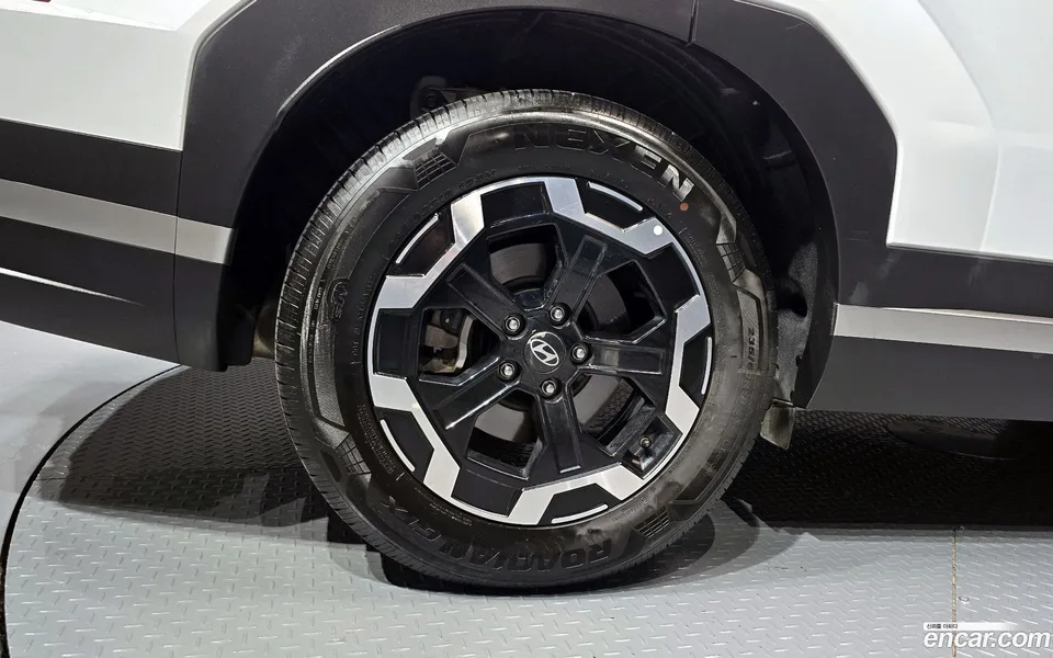 Hyundai SantaFe 2.5T 2WD 2024 — миниатюра 2