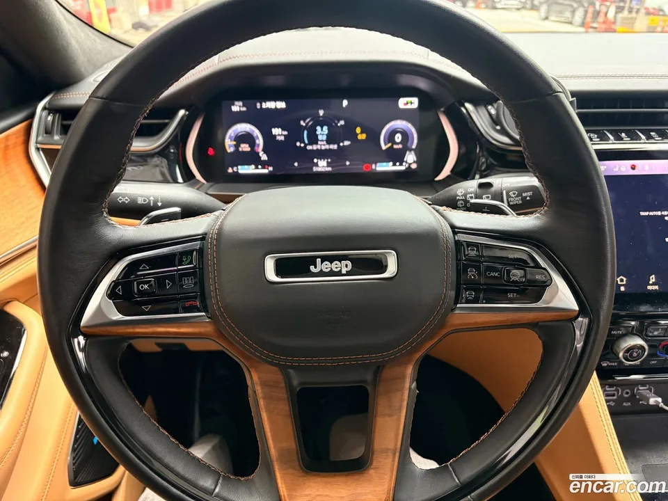 Jeep Grand Cherokee L 3.6 2022 — миниатюра 5
