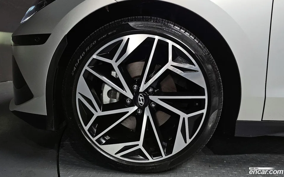 Hyundai Ioniq 6 2023 — миниатюра 2