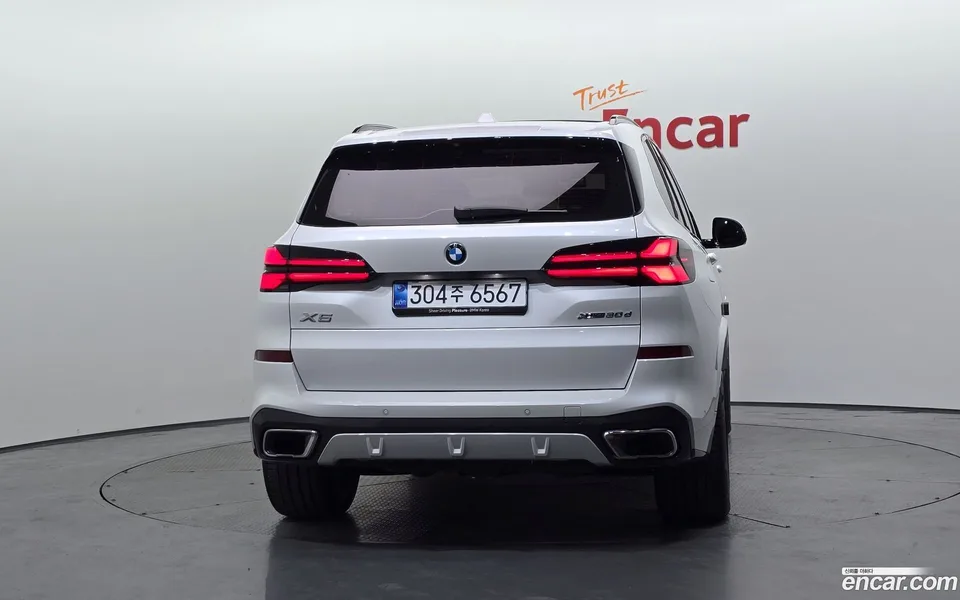 BMW X5 xDrive 30d M 2025 — thumbnail 4