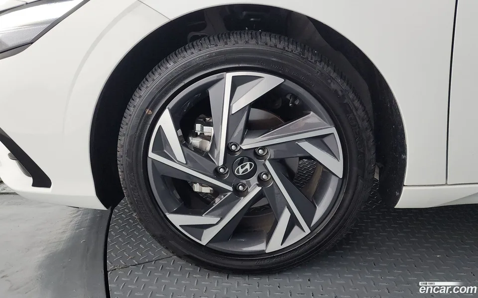 Hyundai Avante CN7 1.6 2025 — миниатюра 5