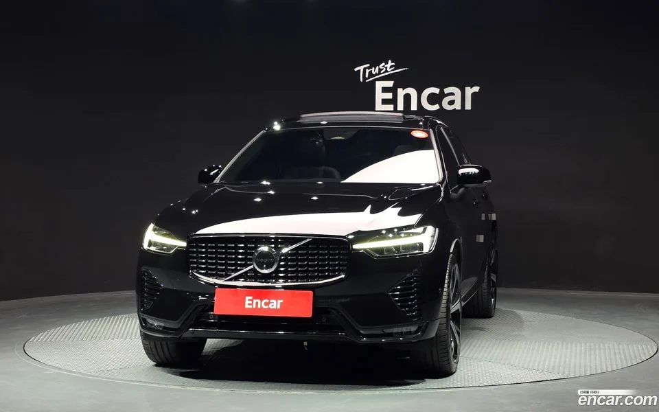 Volvo XC60 B6 R- 2022 — миниатюра 3