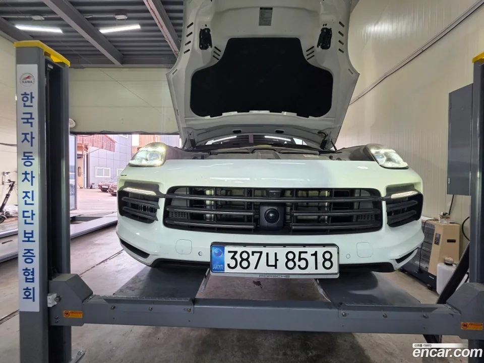 Porsche Cayenne 2022