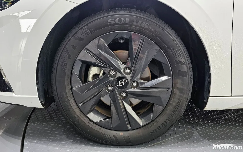 Hyundai Avante 1.6 2022 — миниатюра 2