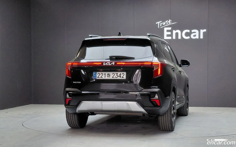 Kia Seltos 2.0 2WD 2023 — миниатюра 4