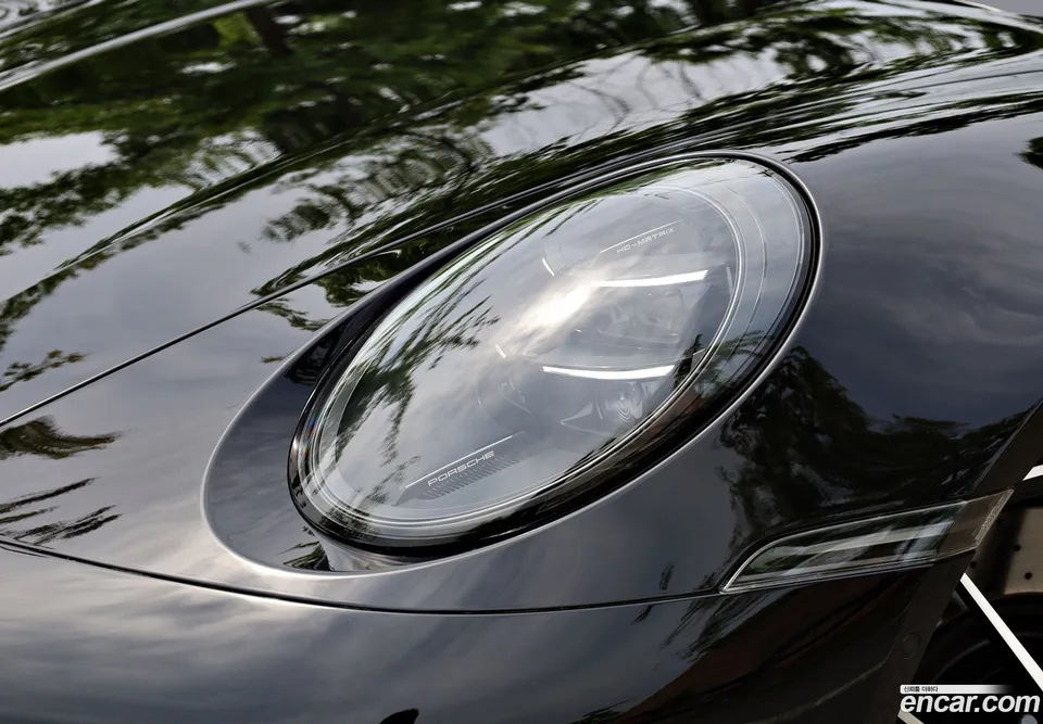 Porsche 911 (992) 4 GTS 2025 — миниатюра 4