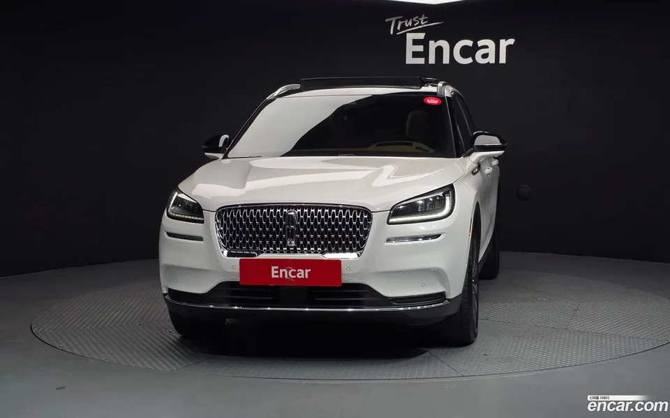 Lincoln Corsair 2.0 AWD 2022 — миниатюра 3