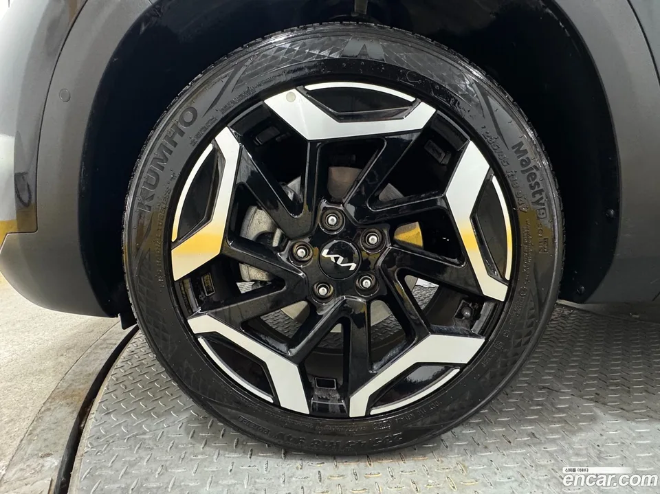 Kia Seltos 2.0 2WD 2023 — миниатюра 2